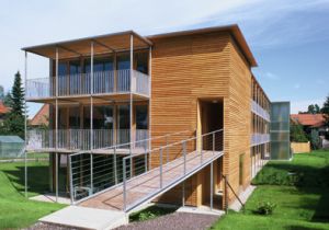 Holzbetrie2.jpg
